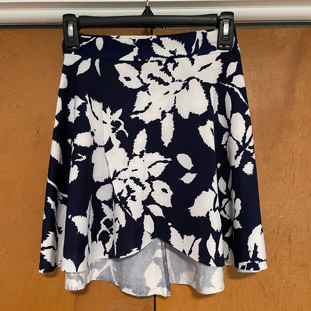 Navy/White Floral Ballet/Dance Tulip Skirt - Size Small/Medium